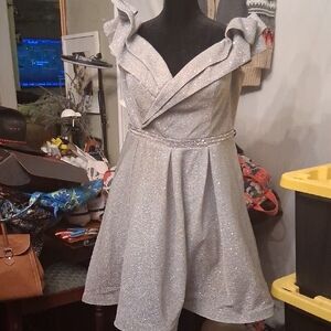 May Queen Elegant Silver Glitter Dress Size  14